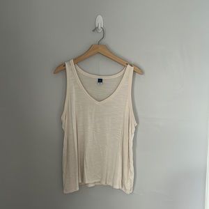 Women’s flowy tank